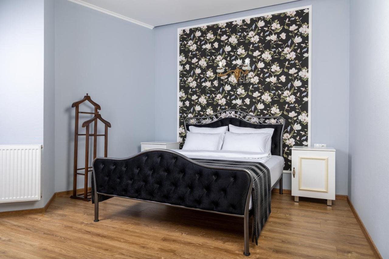 Rose Hotel Vake Тбілісі Екстер'єр фото