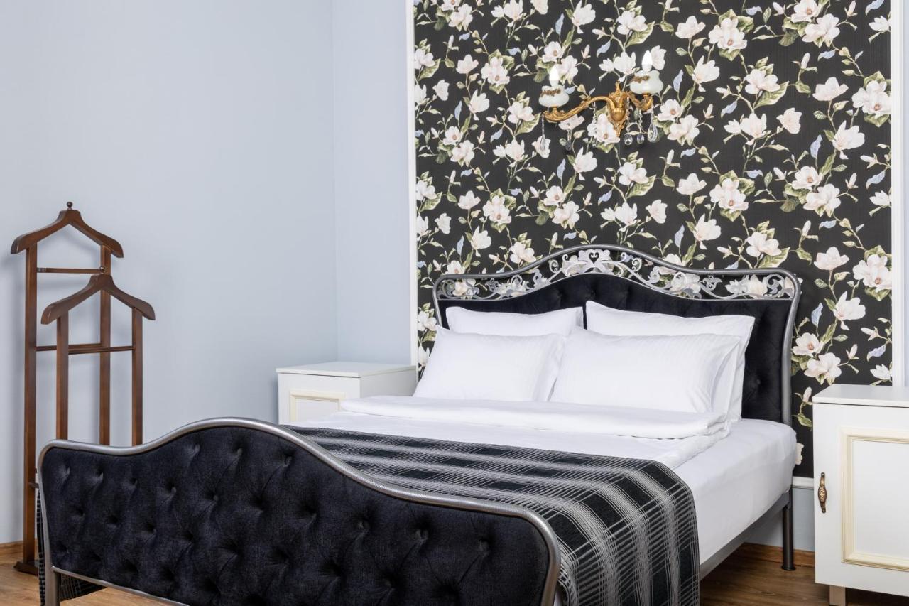 Rose Hotel Vake Тбілісі Екстер'єр фото